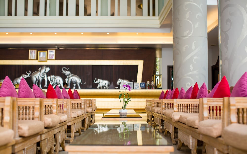 aiyara grand hotel