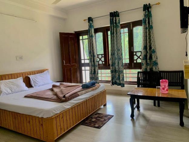 gautam guest house