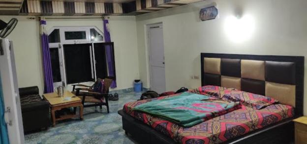 gautam guest house