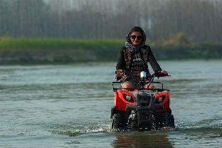 Gaj Retreat,India>>Hoshiarpur,3 star