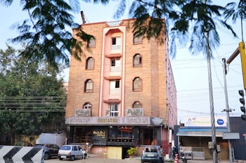 Sakthi Hotel,,2 star
