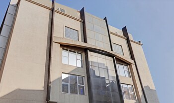 treebo elite city upper bazar