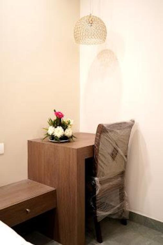 hotel highway greens