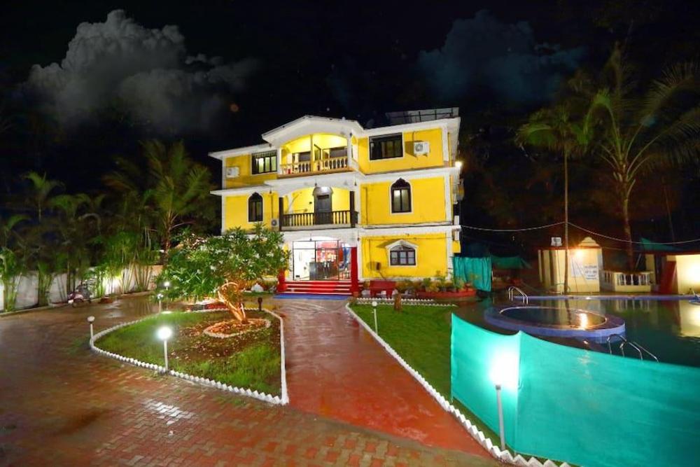 span suites and villas