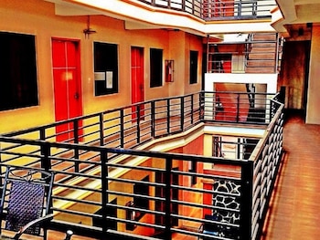 hidden pearl hotel janus luxury suites