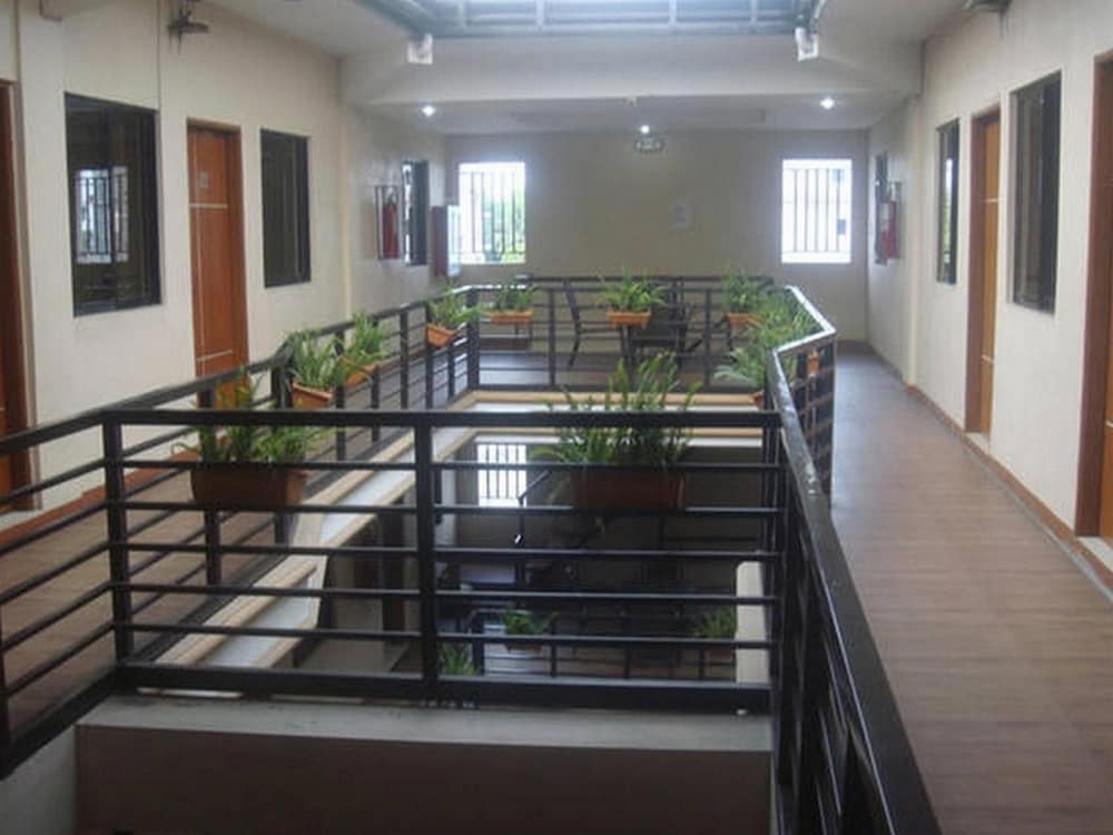 hidden pearl hotel janus luxury suites