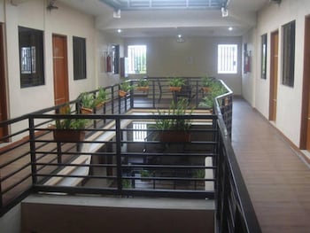 hidden pearl hotel janus luxury suites