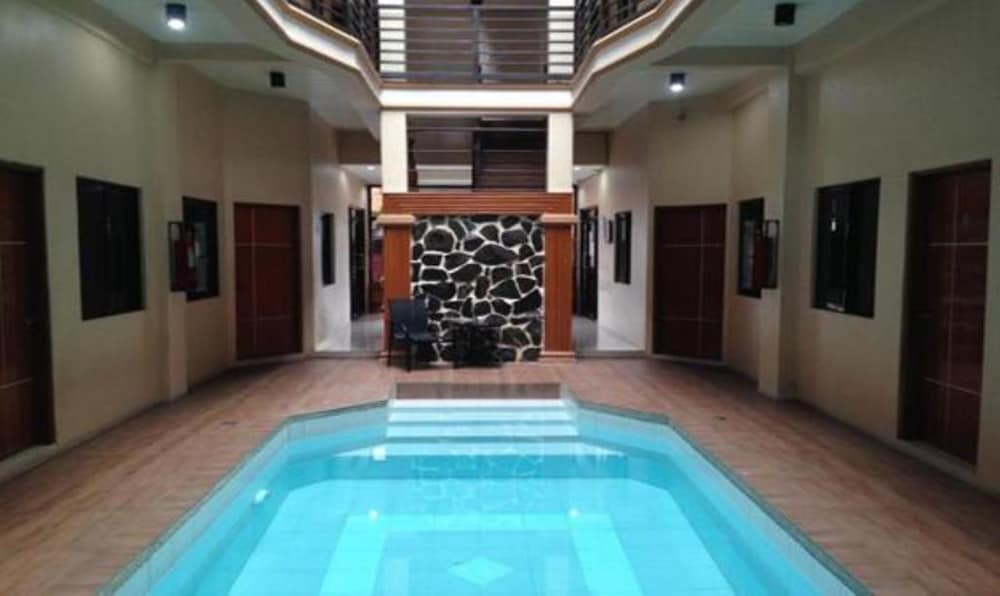 hidden pearl hotel janus luxury suites