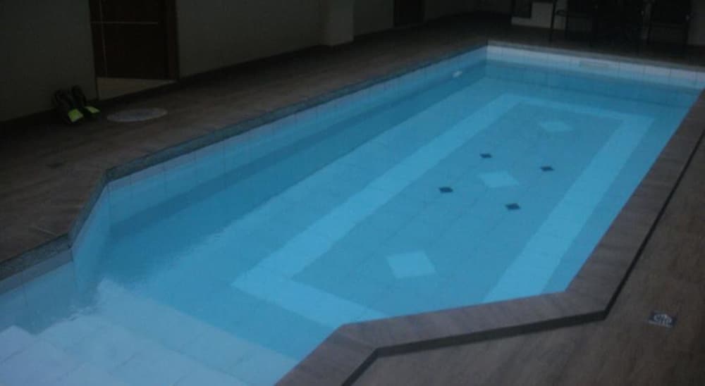 hidden pearl hotel janus luxury suites