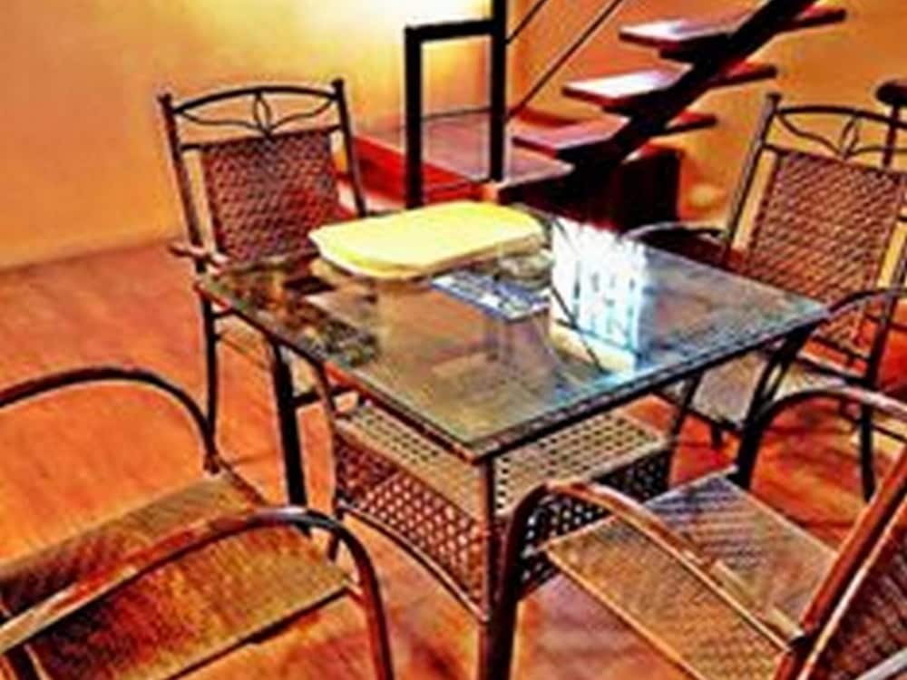 hidden pearl hotel janus luxury suites