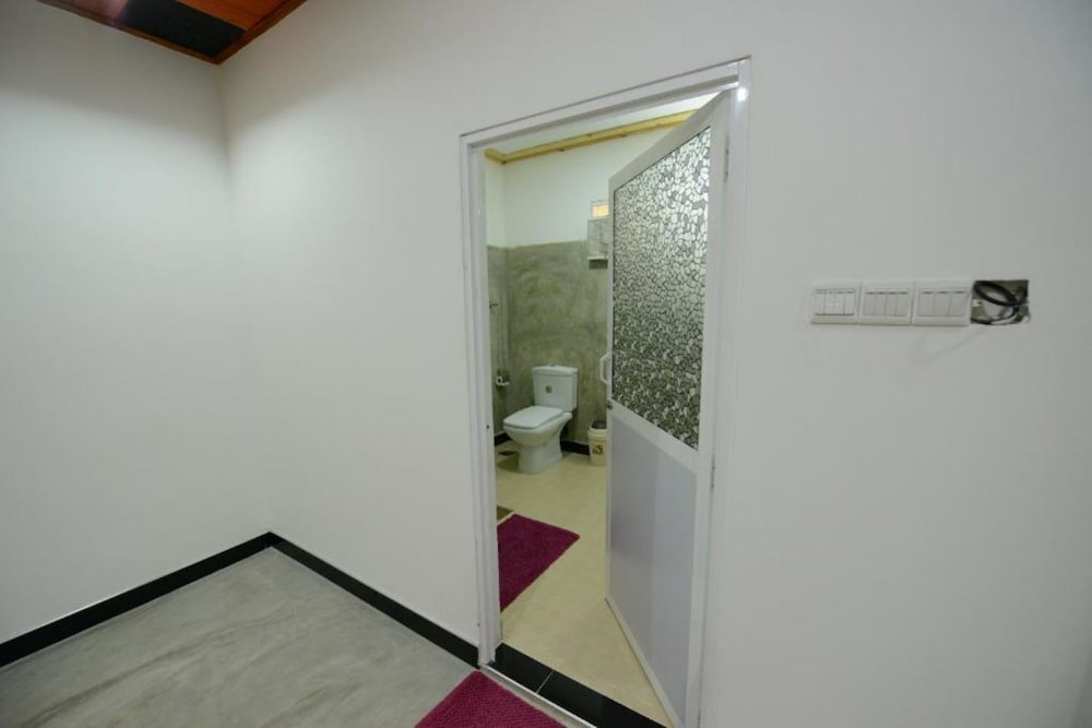 yoho airport eco chalets