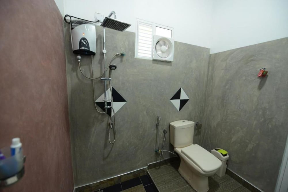 yoho airport eco chalets