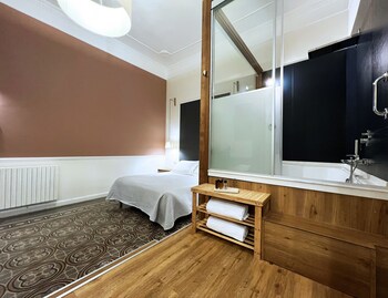 bed in spa