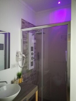 bandb suites via del mare