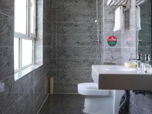 gt alliance urumqi airport hotel