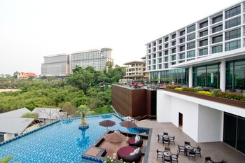 way hotel pattaya