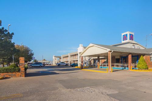 Motel 6 Lawton, Ok,Fort Sill>>Comanche,2 star