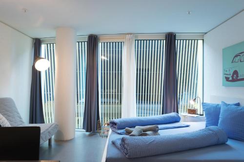 hitrental allmend standard studios