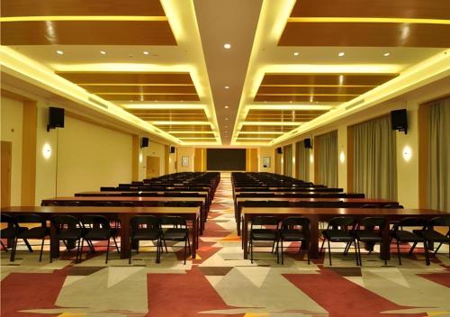 borrman hotel hechi bama