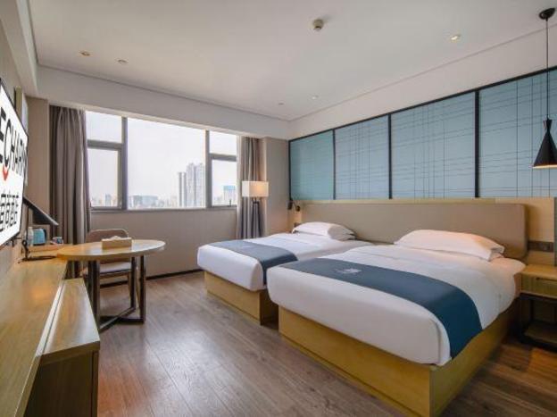 echarm hotel nanning jiangbin park river view