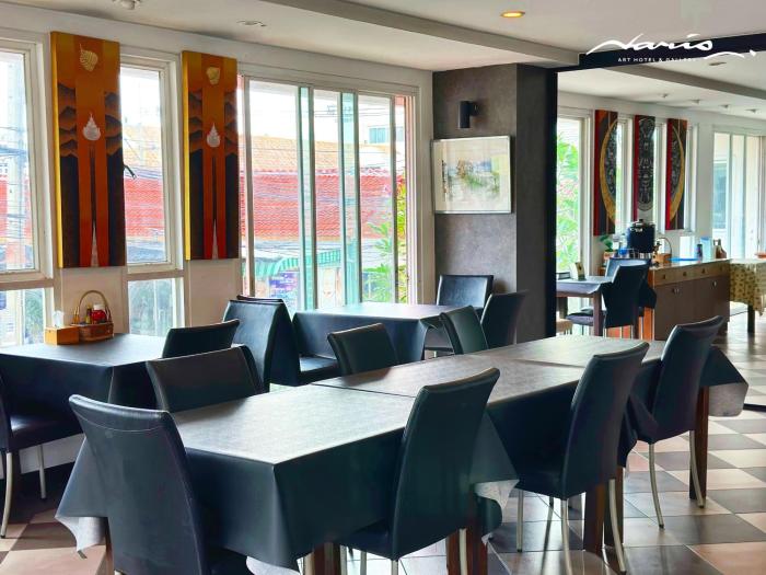 naris art hotel