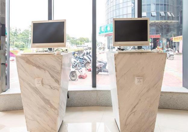 city comfort inn qinzhou south bus station
