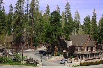 saddleback inn