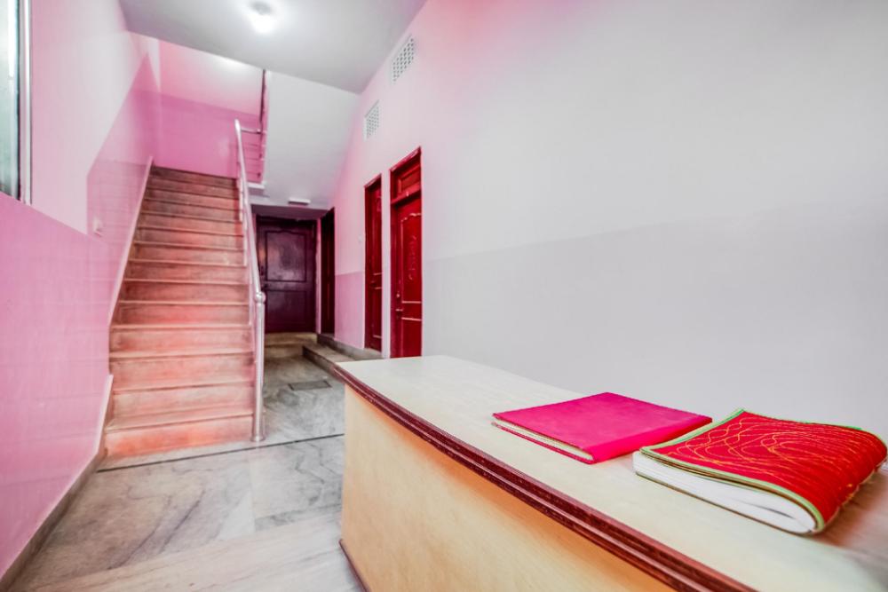 spot on 60818 sheetal guest house