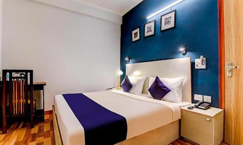 super collection o sector 20 noida