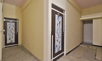 Hotel Kdm,Nana Mava,3 star