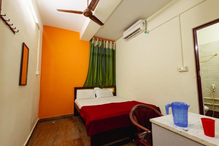oyo 42632 pvt royal residency