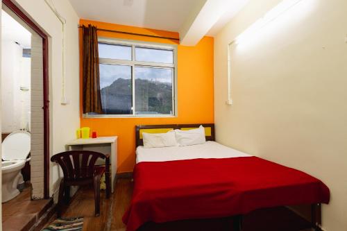 Oyo 42632 Pvt Royal Residency,South Anna Nagar, Palani, Tamil Nadu, Palani 172/1, Pattali Street, Kurumbapatti, Adivaram,3 star