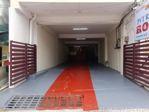 oyo 42632 pvt royal residency