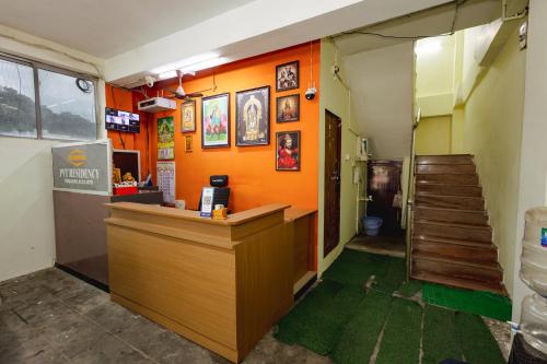 Oyo 42632 Pvt Royal Residency,South Anna Nagar, Palani, Tamil Nadu, Palani 172/1, Pattali Street, Kurumbapatti, Adivaram,3 star