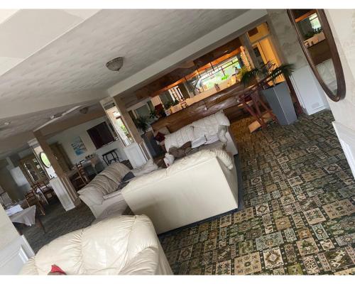 savoy bandb