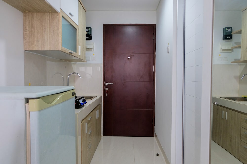 cozy studio room apartment at springwood residence