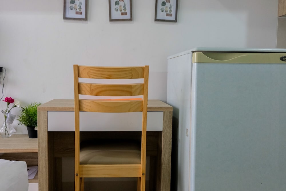 cozy studio room apartment at springwood residence