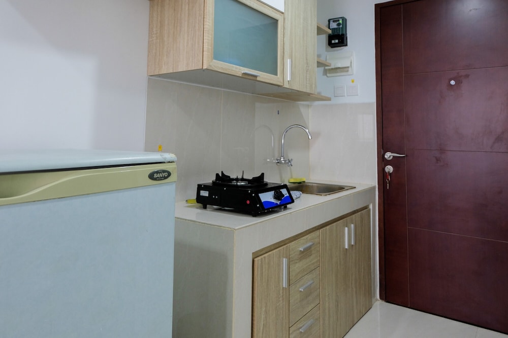 cozy studio room apartment at springwood residence