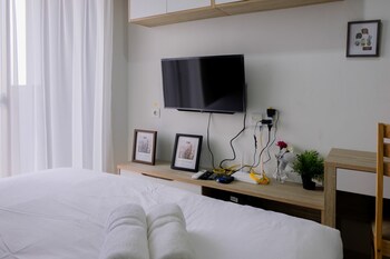cozy studio room apartment at springwood residence