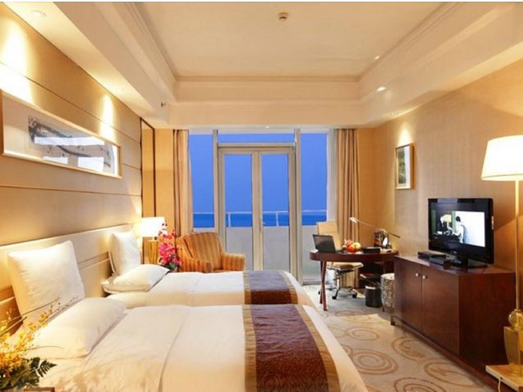 golden shining new century grand hotel beihai