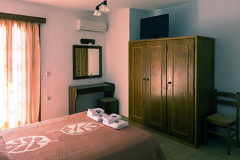 Drymna Hotel,Dorida>>Central Greece,2 star