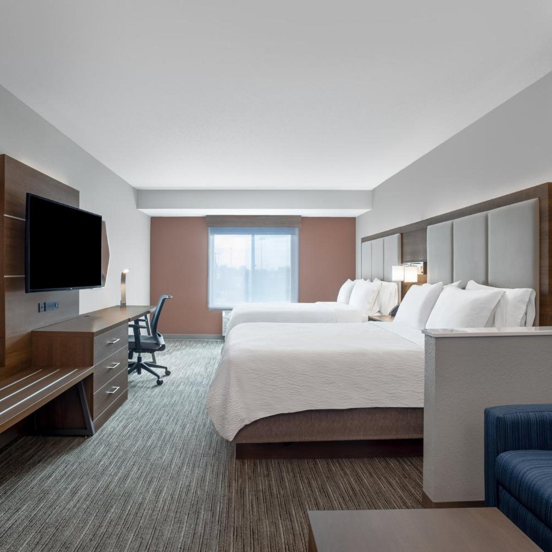holiday inn express hotel and suites clinton by ihg