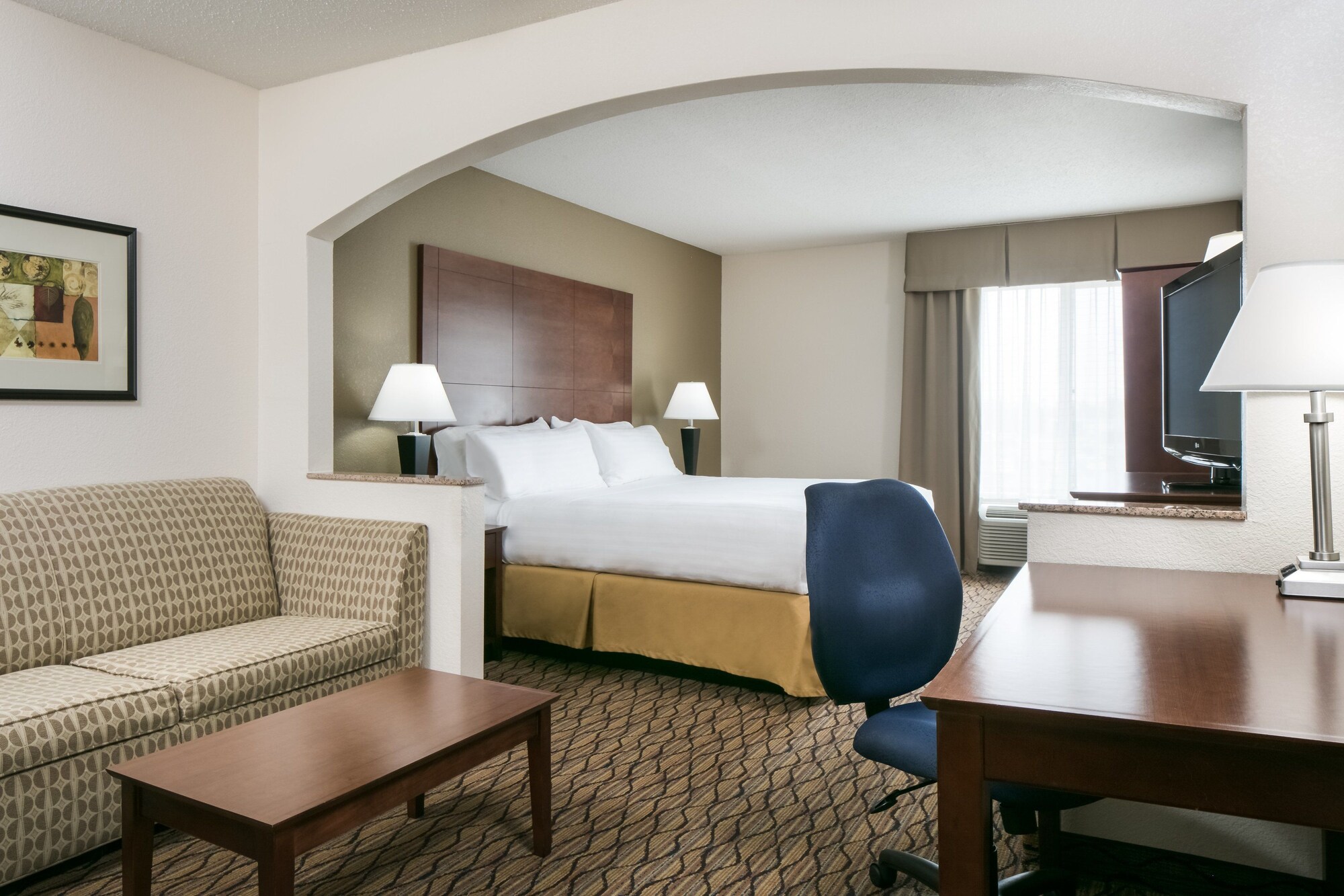holiday inn express hotel and suites clinton by ihg