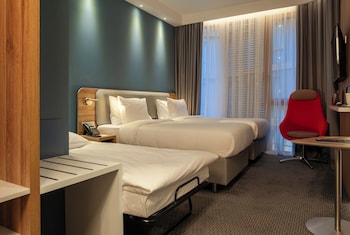 holiday inn express tbilisi avlabari an ihg hotel