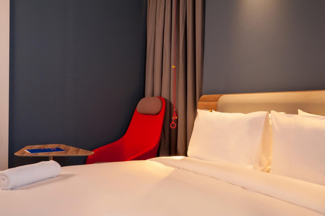 holiday inn express tbilisi avlabari an ihg hotel