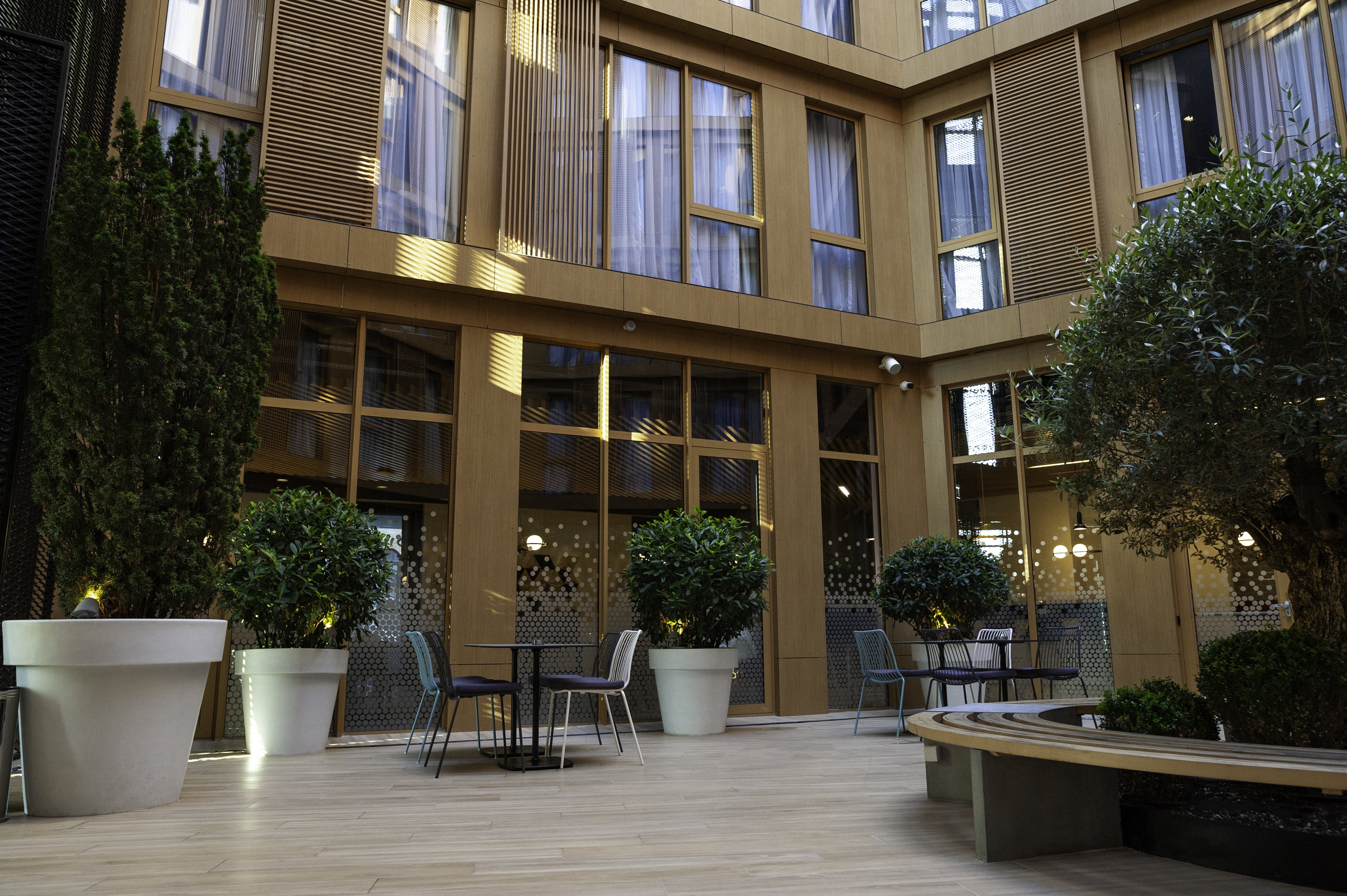 holiday inn express tbilisi avlabari an ihg hotel