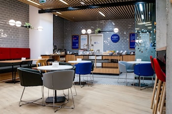 holiday inn express tbilisi avlabari an ihg hotel