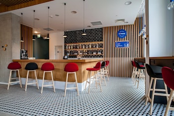 holiday inn express tbilisi avlabari an ihg hotel