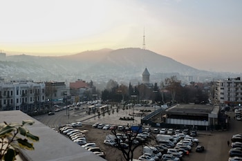 holiday inn express tbilisi avlabari an ihg hotel