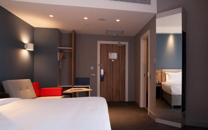holiday inn express tbilisi avlabari an ihg hotel